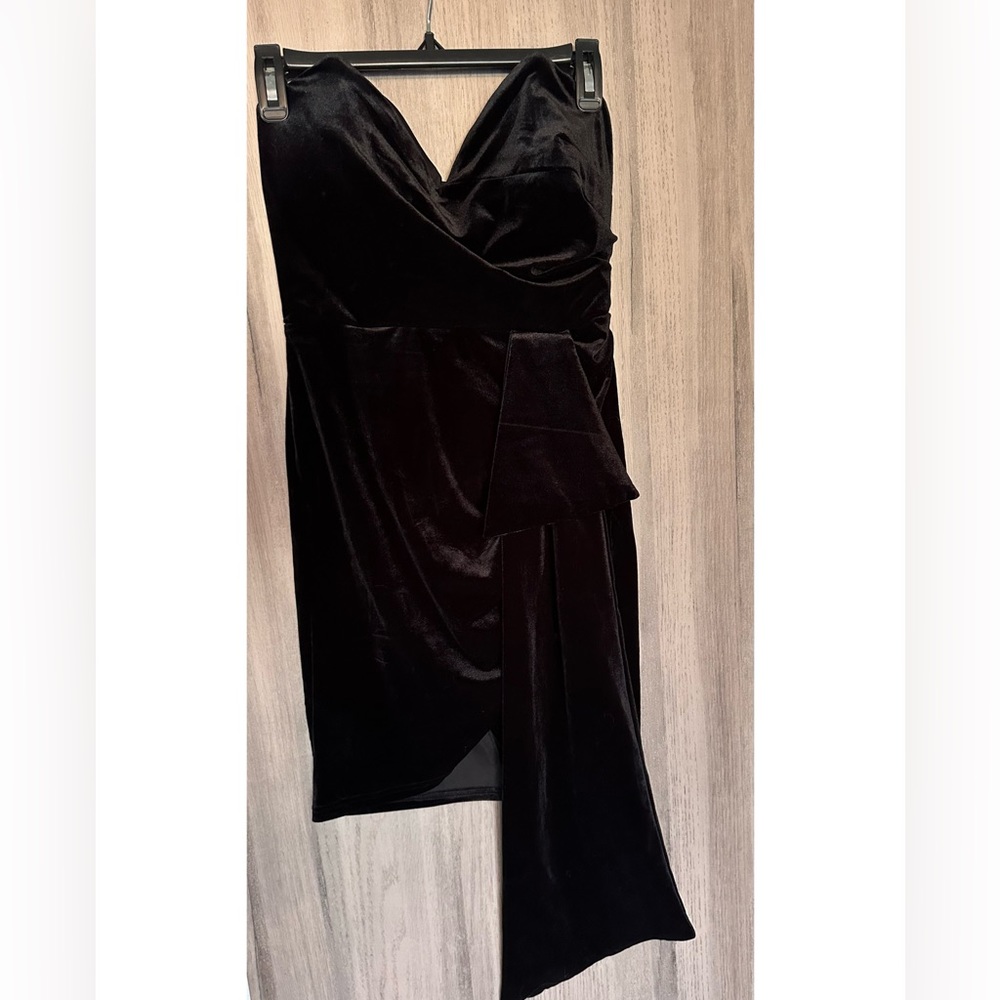 FASHION NOVA Velvet Mini Dress - Picture 2 of 4